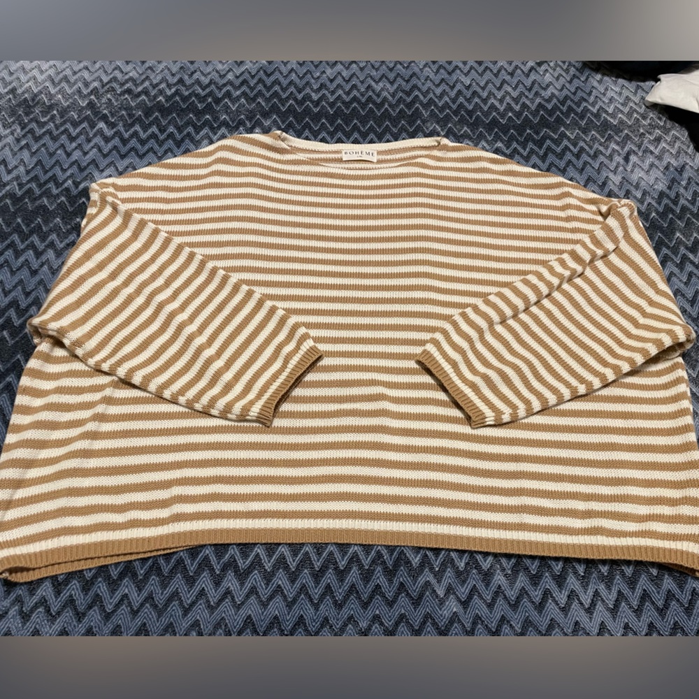 Striped Crewneck Sweater - Beige & White